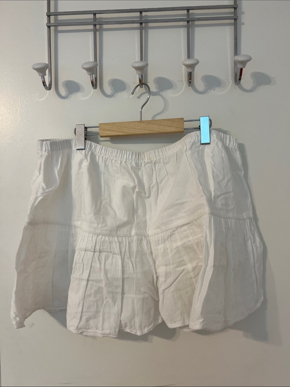 White Women’s Tiered Cotton Skirt
